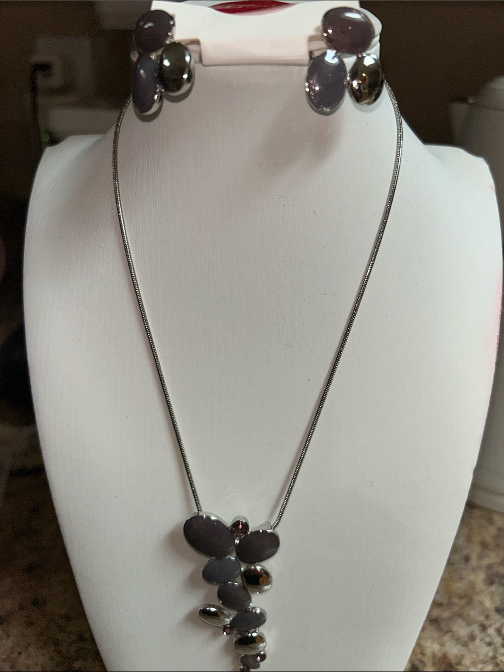 Gray Drop Silvertone Necklace and Earrings Set(Will include box)